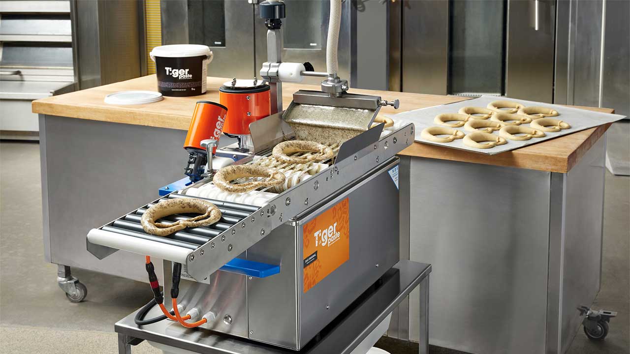 Bild der Glasiermaschine „Tiger Paste Junior 20“ von Neue Backtechnik Schumann (NBS)
