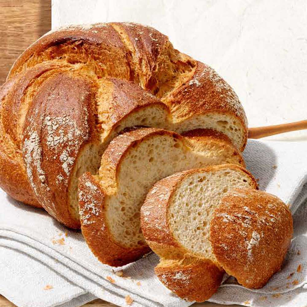 Khorasan Knoten mit Butter und Nüssen Khorasan Knoten mit Butter und Nüssen